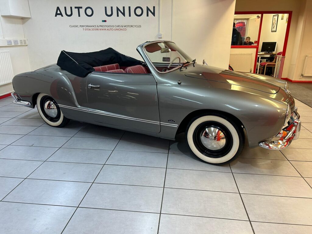 VOLKSWAGEN KARMANN GHIA CONVERTIBLE