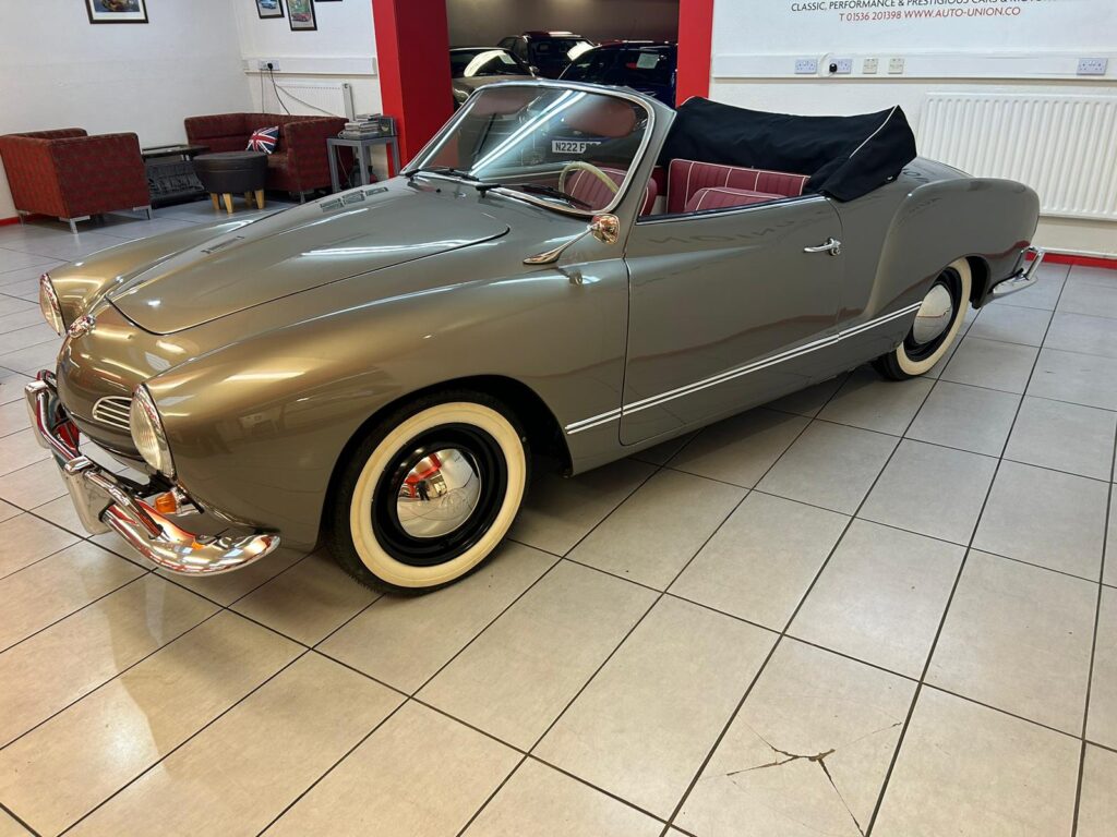 VOLKSWAGEN KARMANN GHIA CONVERTIBLE