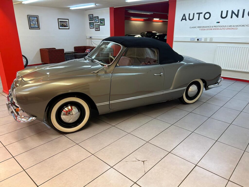 VOLKSWAGEN KARMANN GHIA CONVERTIBLE