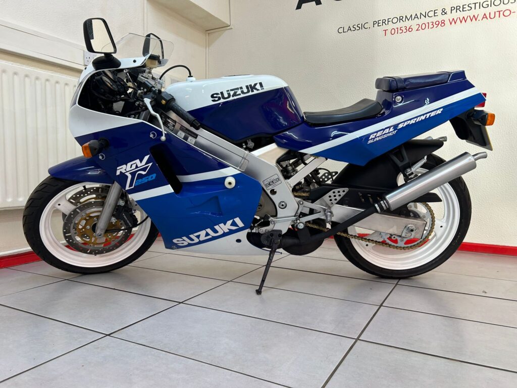 SUZUKI RGV250 VJ21