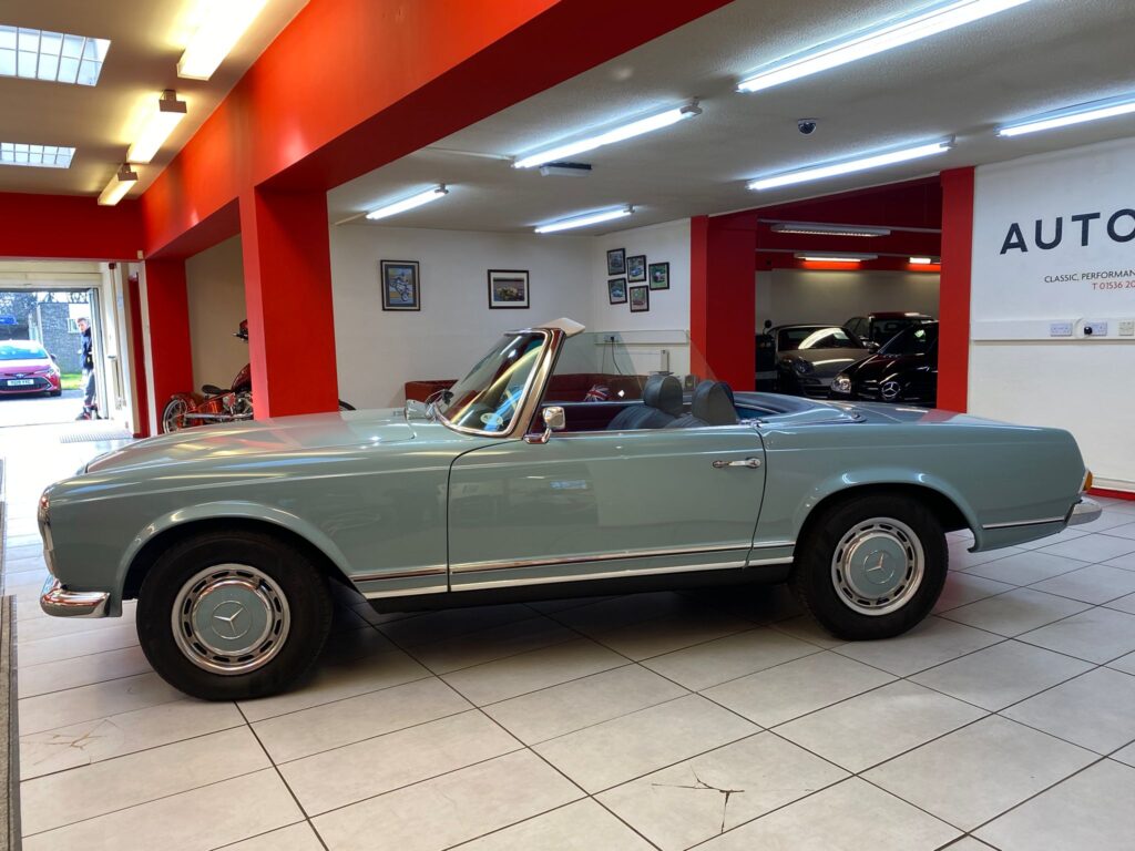 MERCEDES SL280 PAGODA