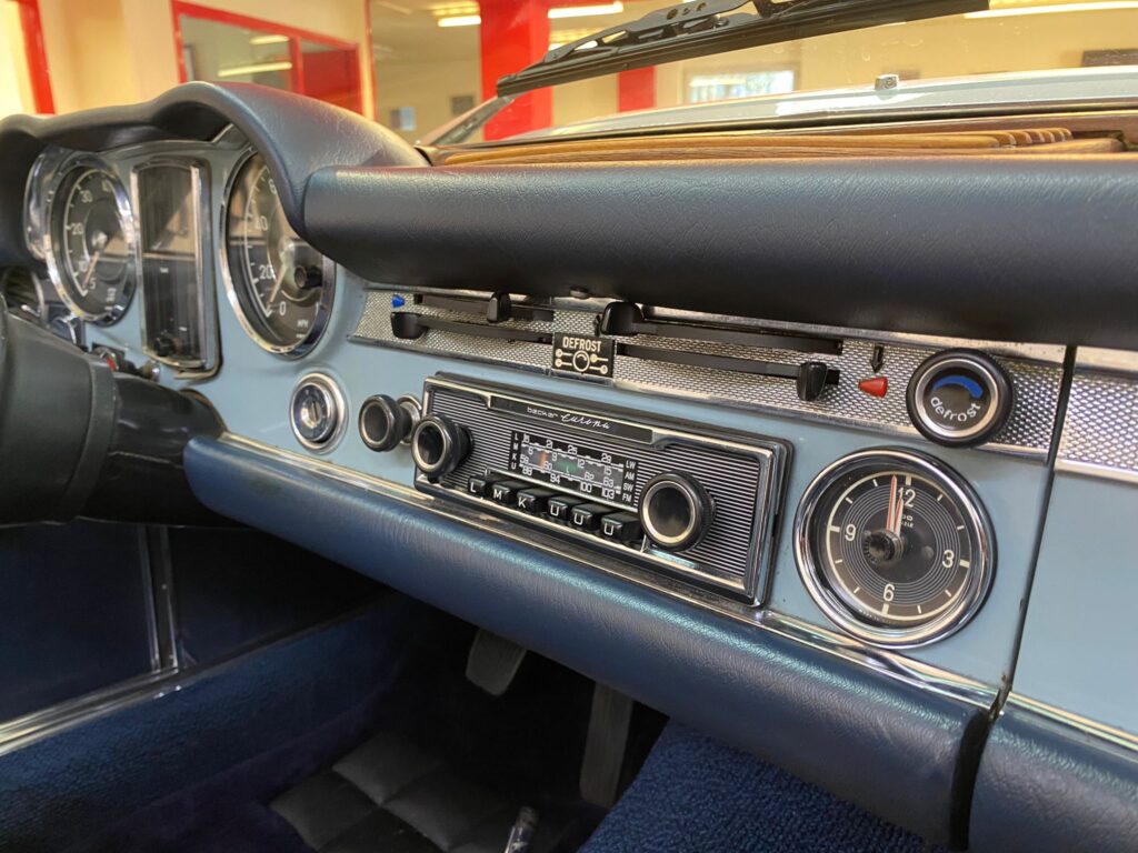 MERCEDES SL280 PAGODA