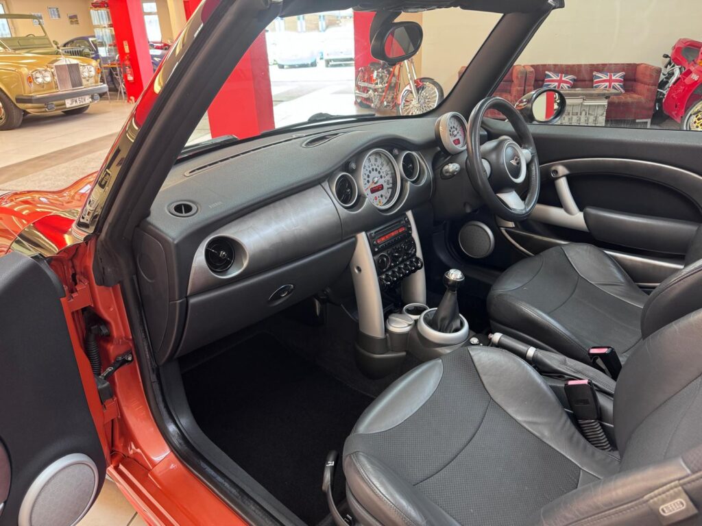 MINI COOPER S CONVERTIBLE (R52)