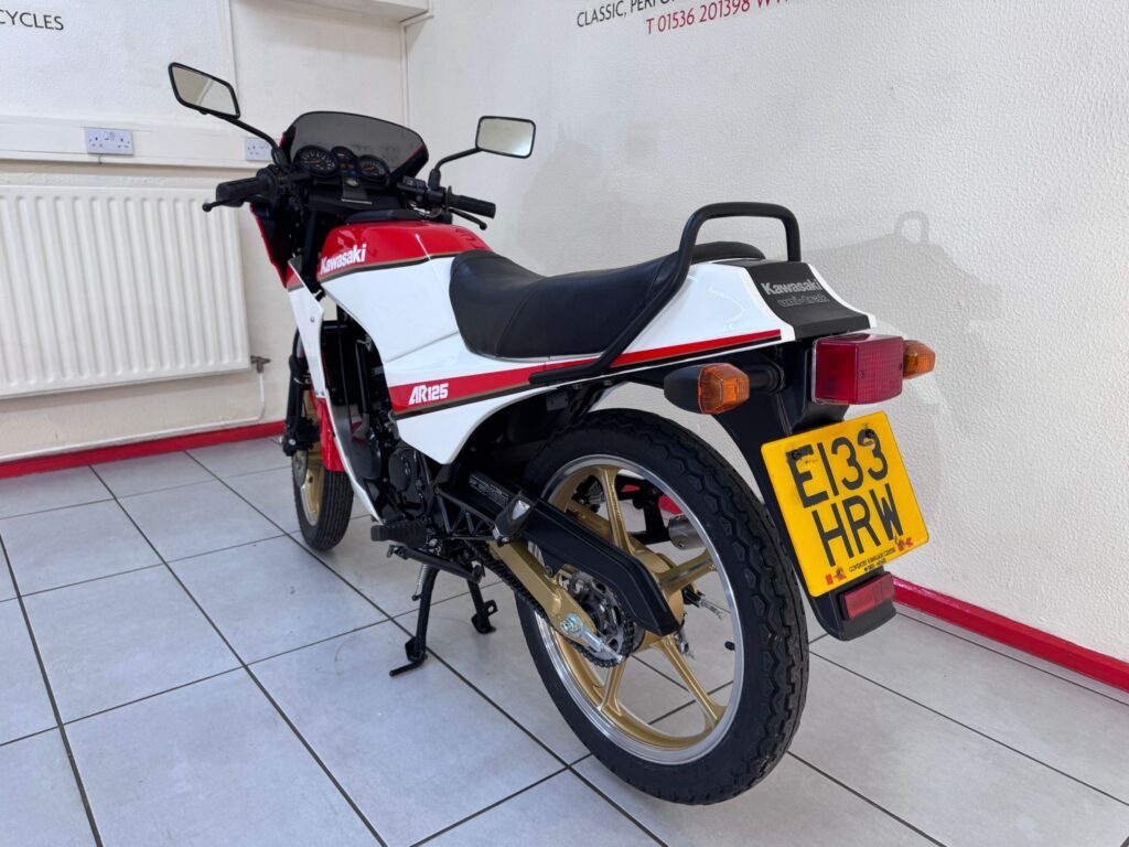 KAWASAKI AR125-A5