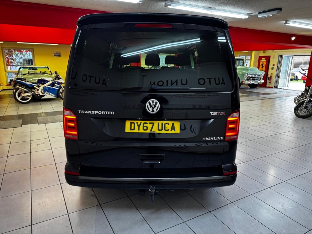 VOLKSWAGEN TRANSPORTER T6 KOMBI HIGHLINE LWB