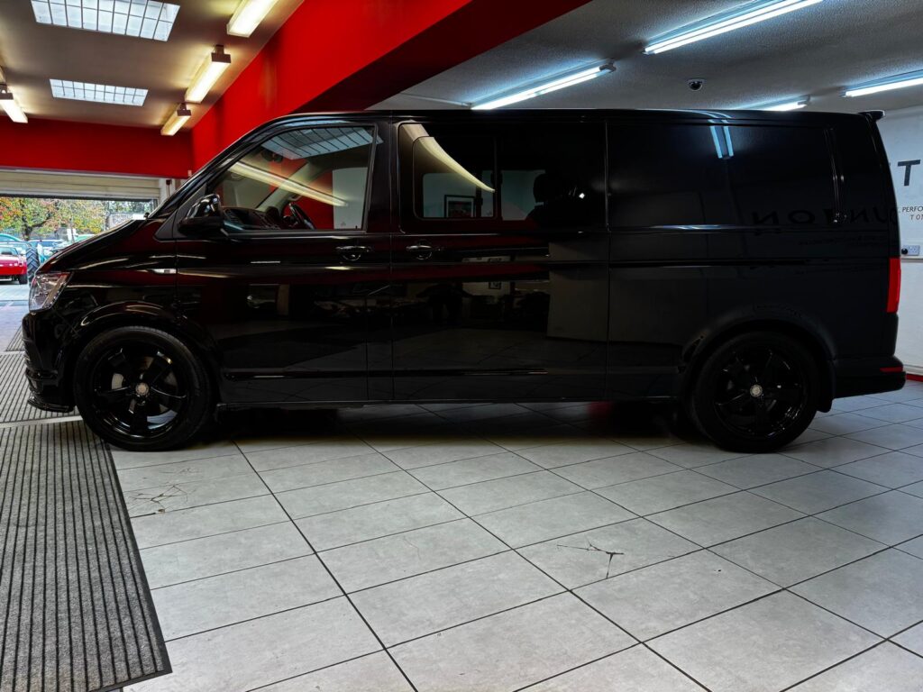 VOLKSWAGEN TRANSPORTER T6 KOMBI HIGHLINE LWB
