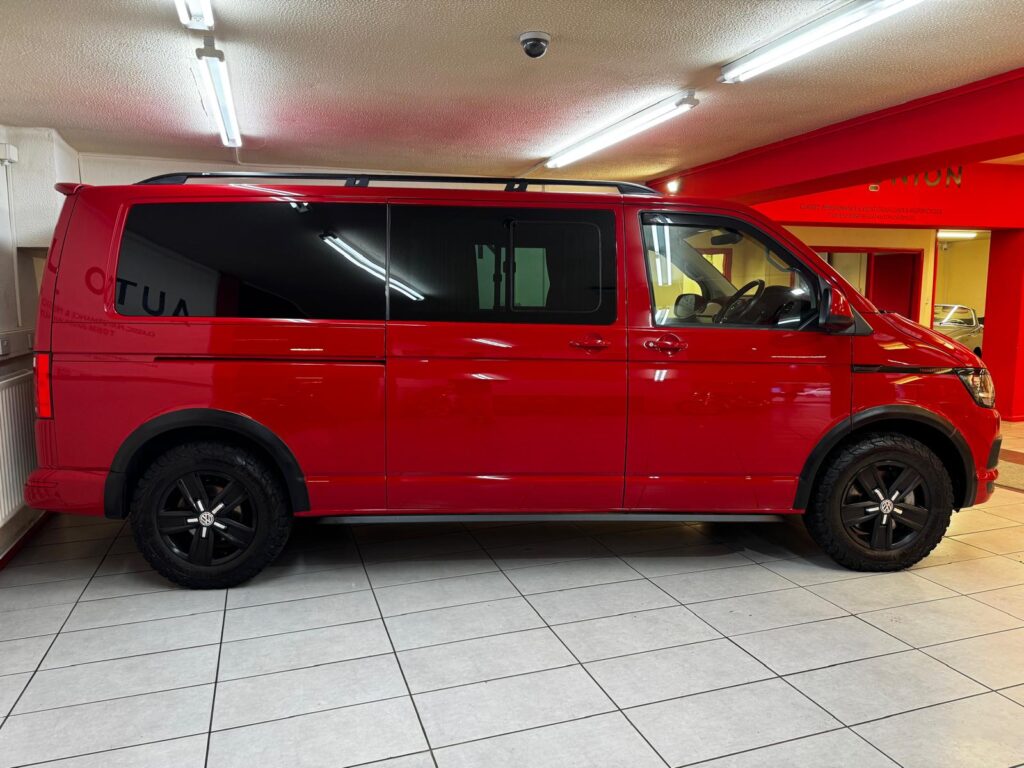 VOLKSWAGEN TRANSPORTER T6 4MOTION LWB T32 KOMBI HIGHLINE DSG AUTOMATIC.