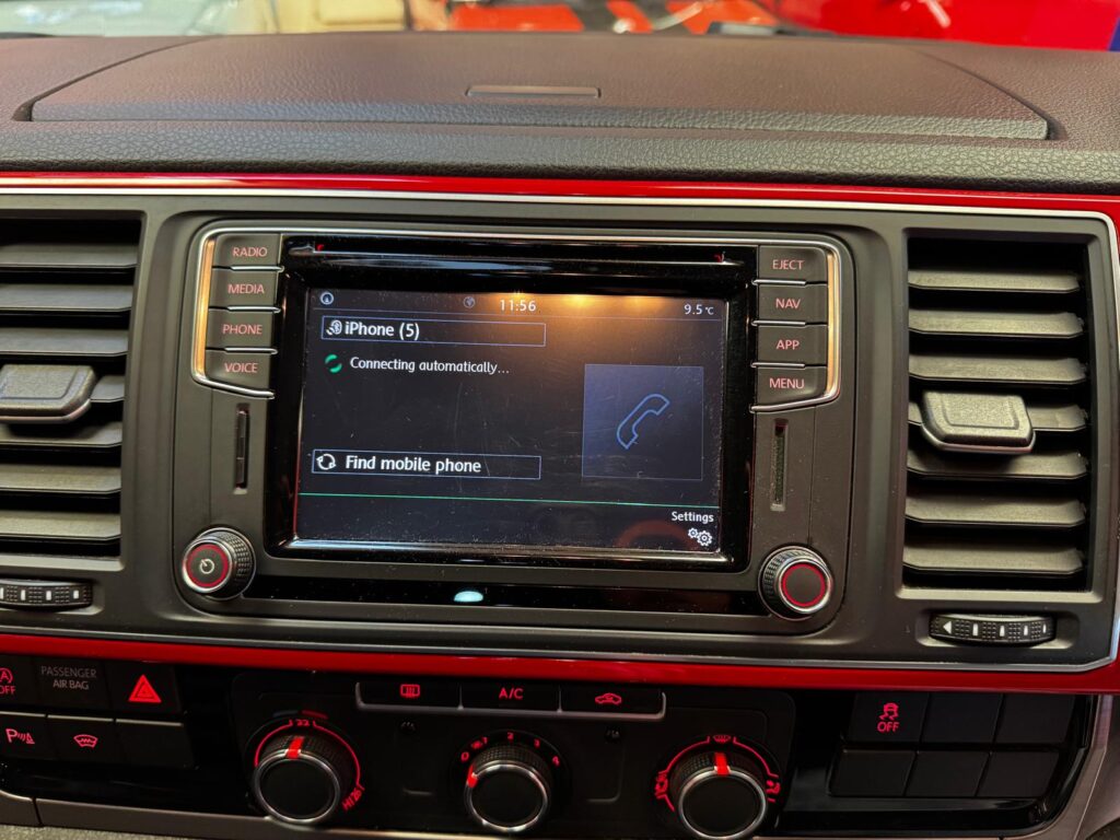 VOLKSWAGEN TRANSPORTER T6 4MOTION LWB T32 KOMBI HIGHLINE DSG AUTOMATIC.