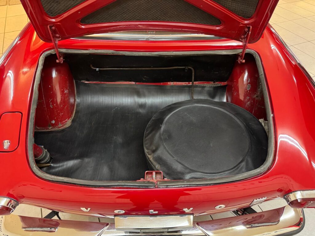 VOLVO P1800S ( Family Owned For Over 50 Yrs! )