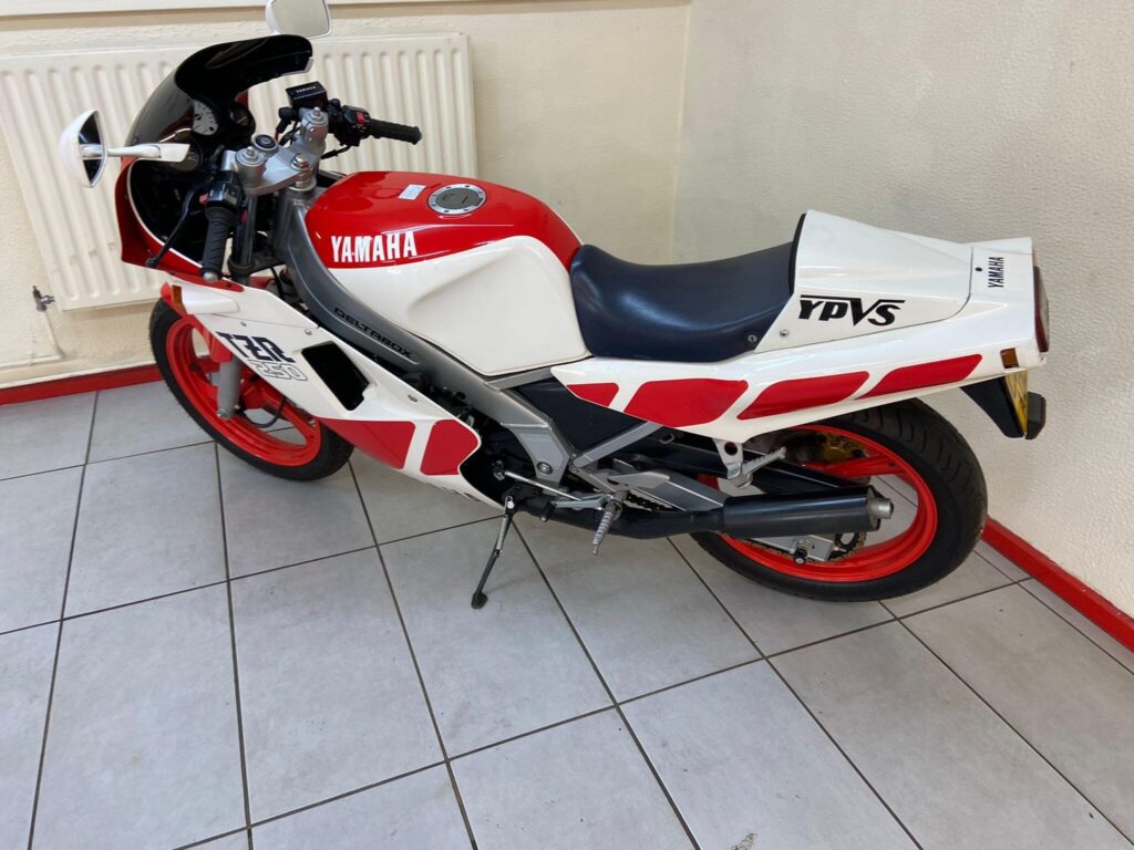 1986 Yamaha TZR250 C297ADL