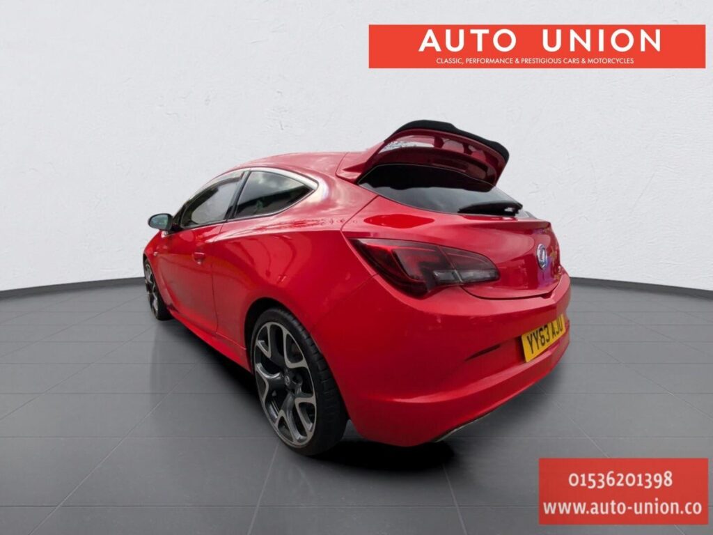 2013 Vauxhall Astra GTC YY63AJU