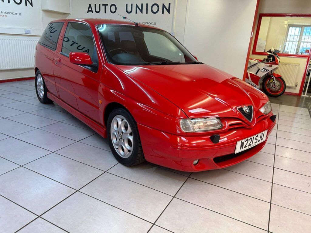 2000 Alfa Romeo 145 W221SJU