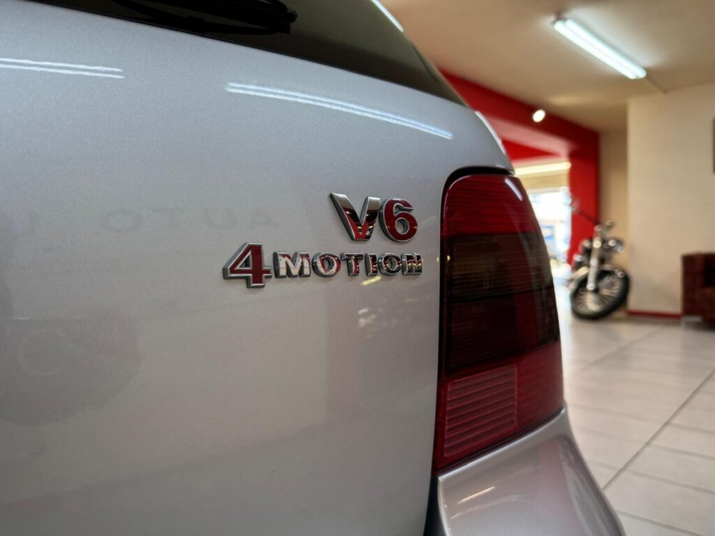 2001 Volkswagen Golf Y895YNV