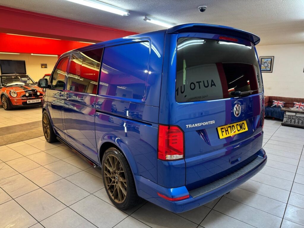 2021 Volkswagen Transporter FH70CMO