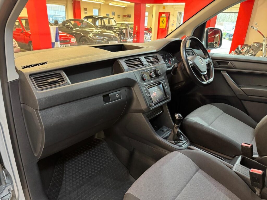 2017 Volkswagen Caddy KM67YNK