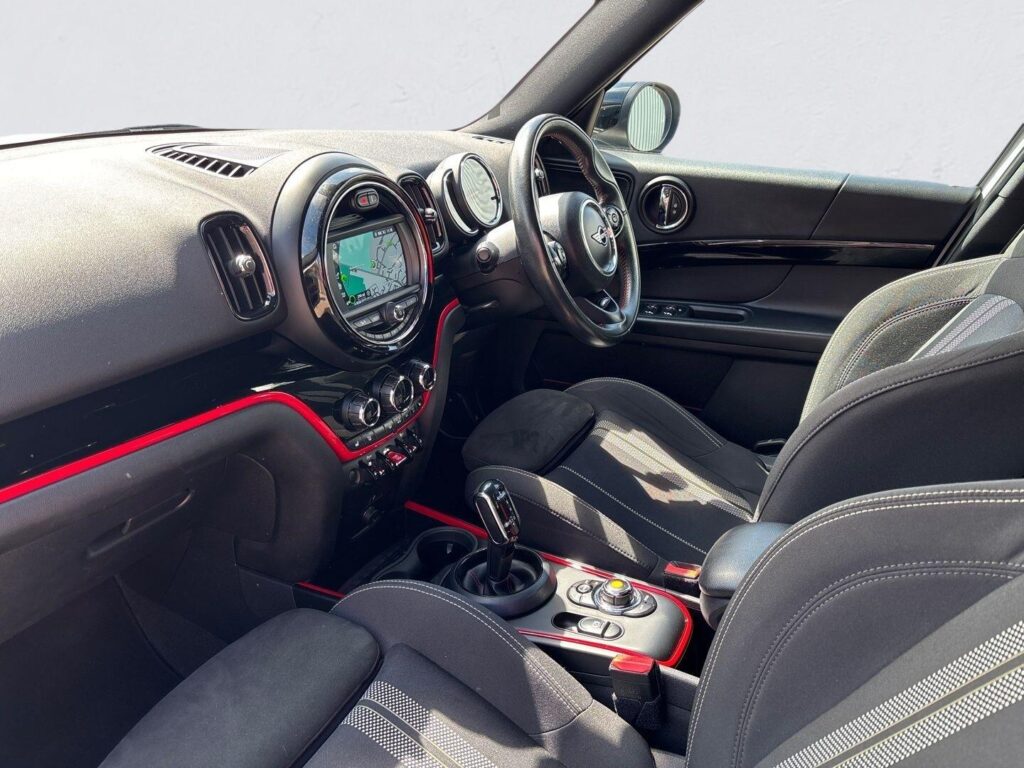2019 MINI Countryman WF69JTY