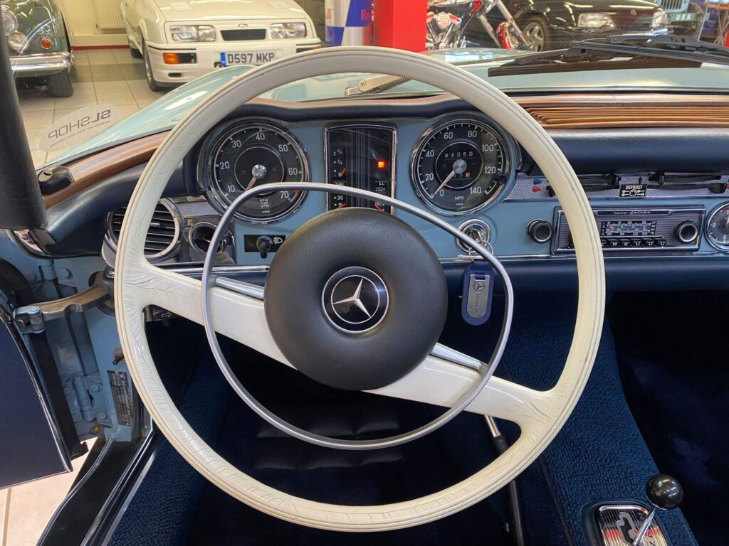 1969 Mercedes-Benz 280 SL PFJ303G