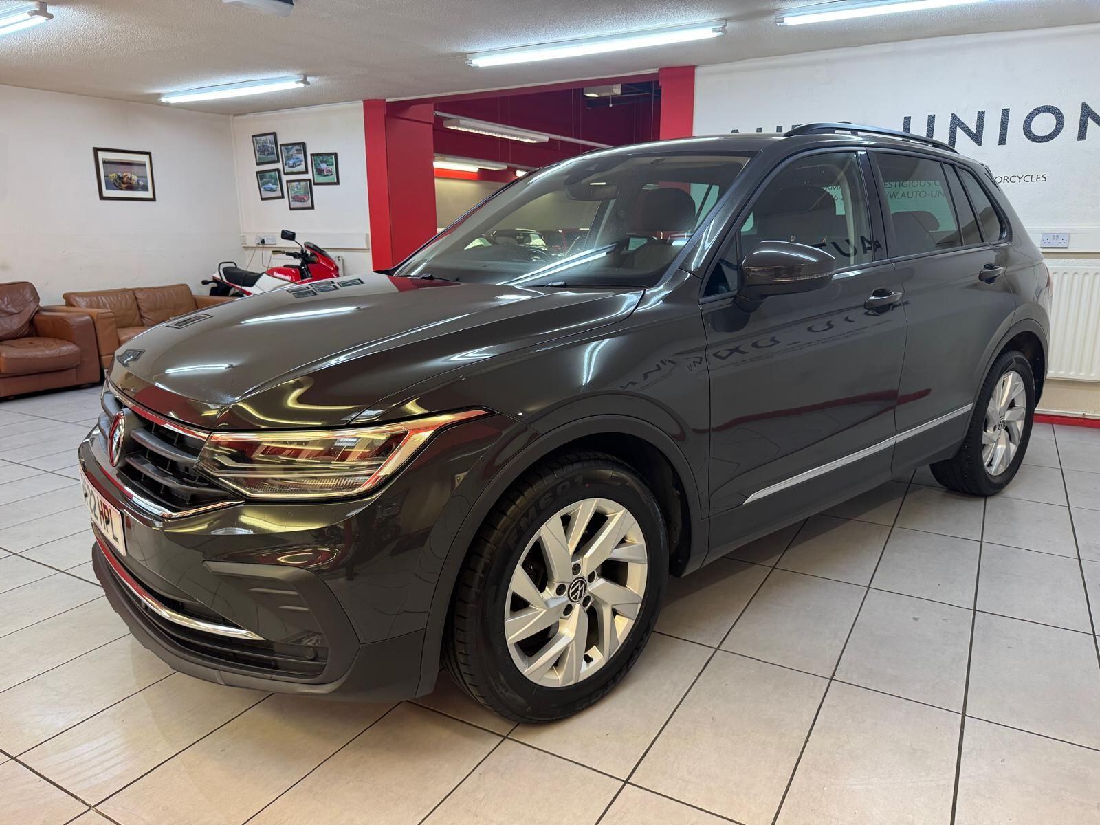 2022 Volkswagen Tiguan BF22HPL - additional view