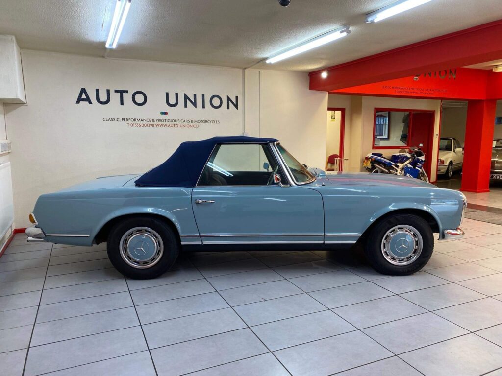 1969 Mercedes-Benz 280 SL PFJ303G