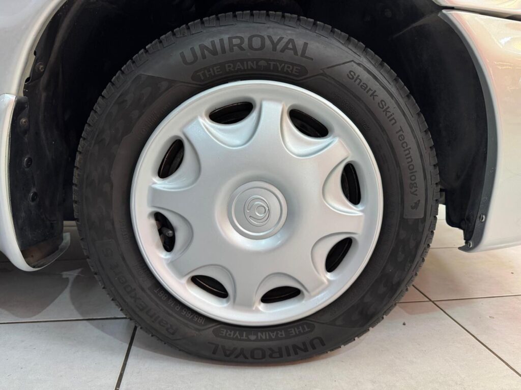 1995 Mazda MX-3 M174YRN