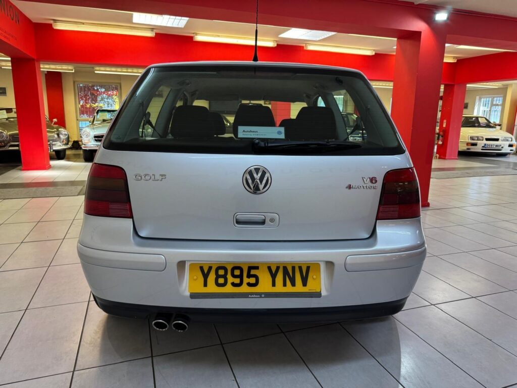 2001 Volkswagen Golf Y895YNV