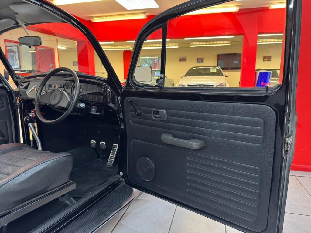 1997 Volkswagen Beetle R855KFB