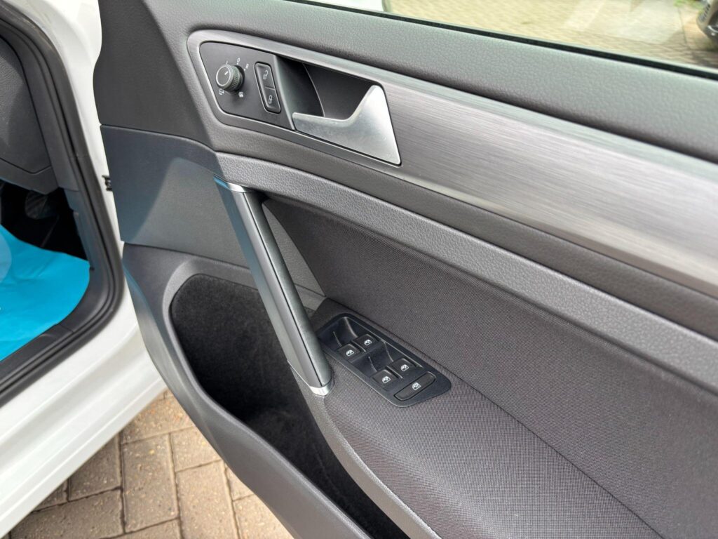2019 Volkswagen Golf RL19UOU