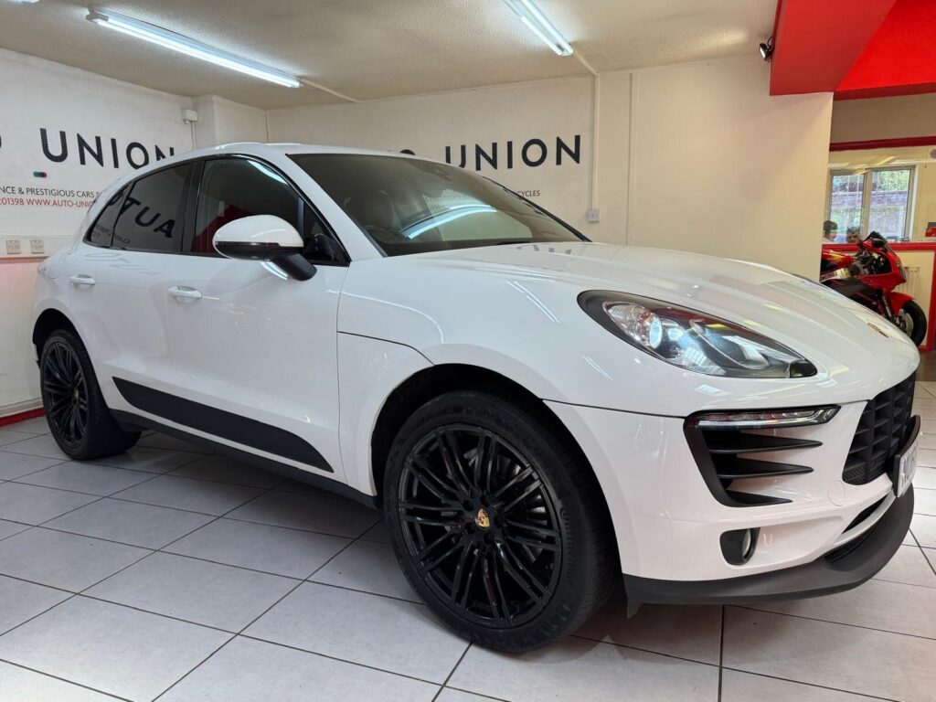 2018 Porsche Macan NU68DXA