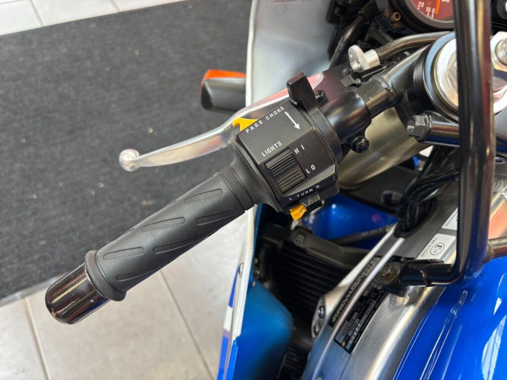 1995 Suzuki RGV250 M191WHG