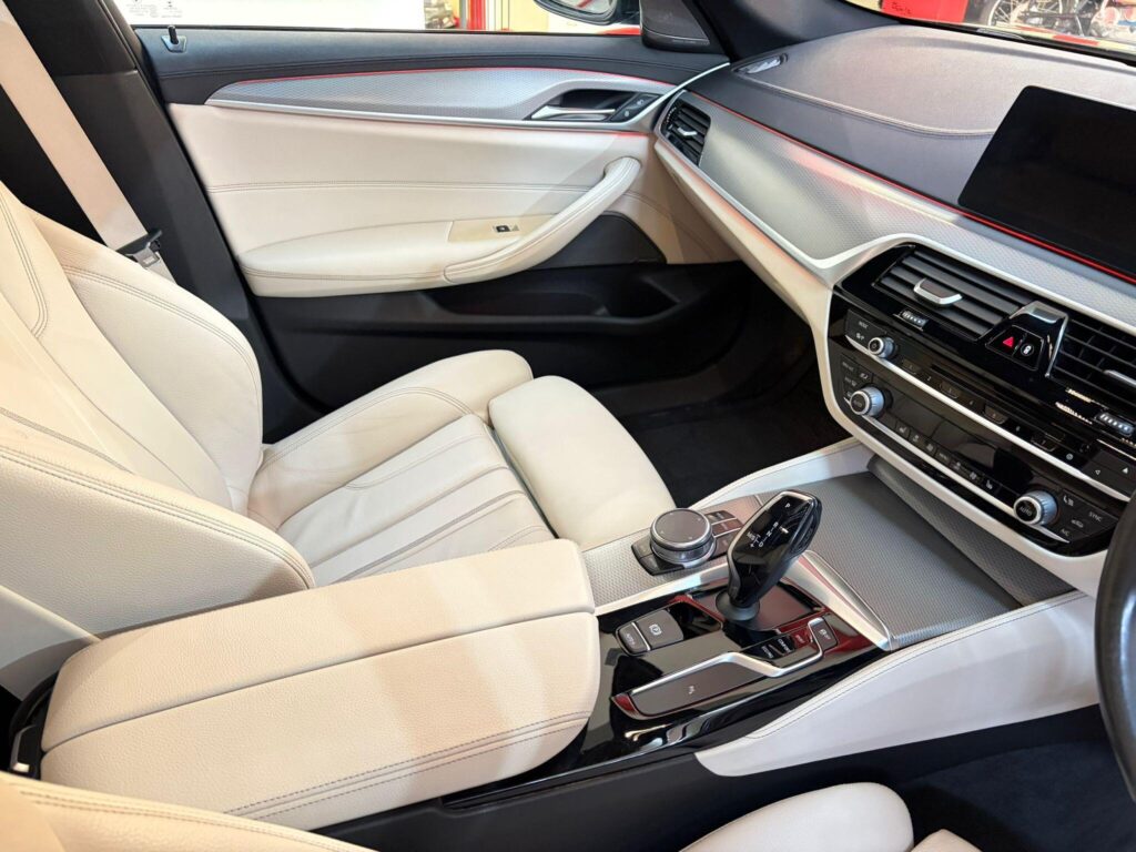 2017 BMW 5 Series HX67PYP