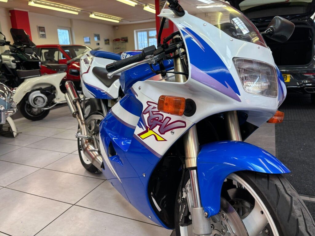1995 Suzuki RGV250 M191WHG