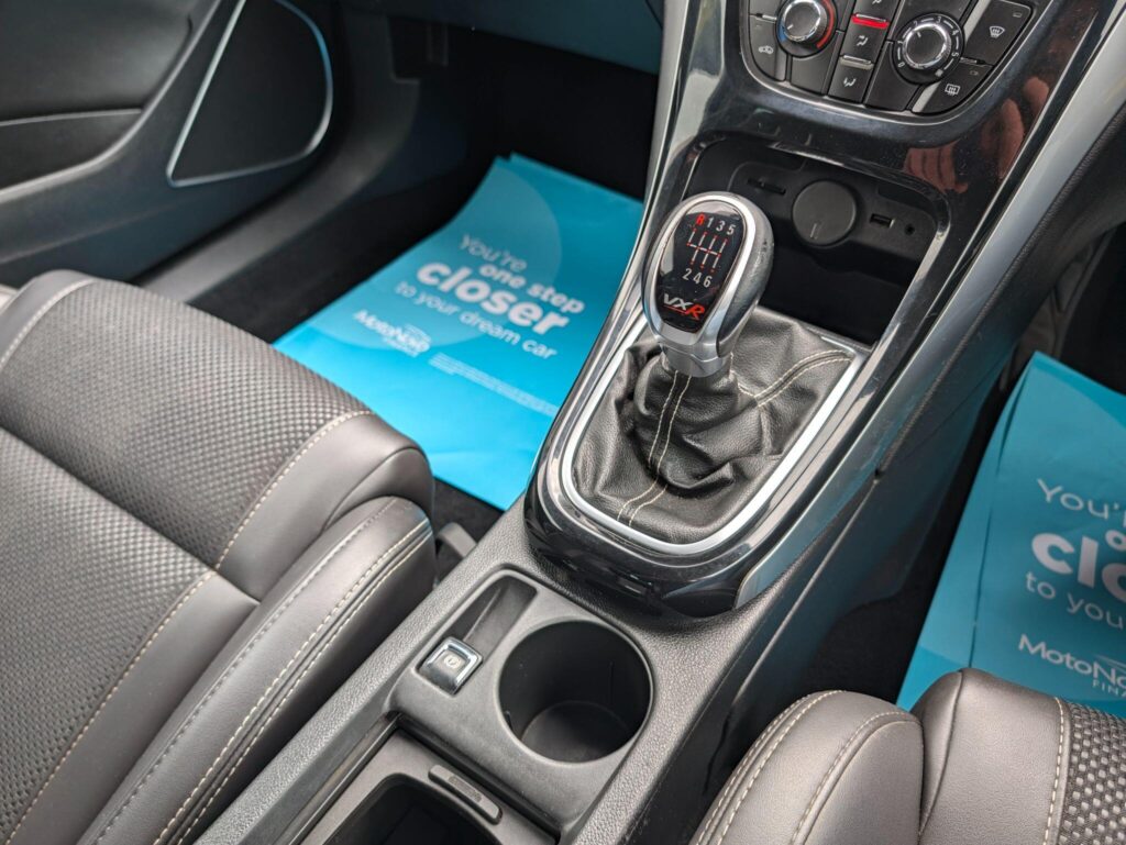 2013 Vauxhall Astra GTC YY63AJU