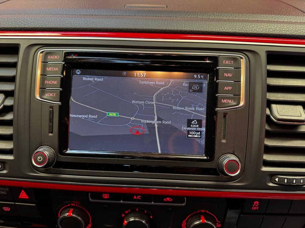 2018 Volkswagen Transporter ET68SLZ