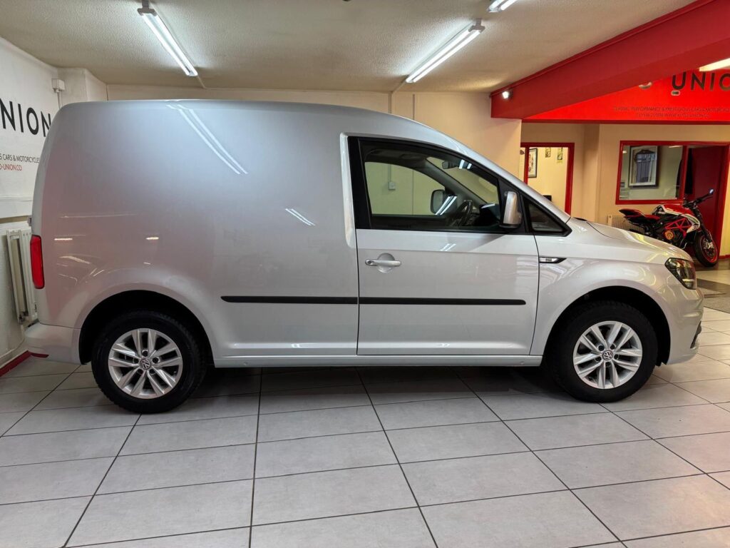2017 Volkswagen Caddy KM67YNK