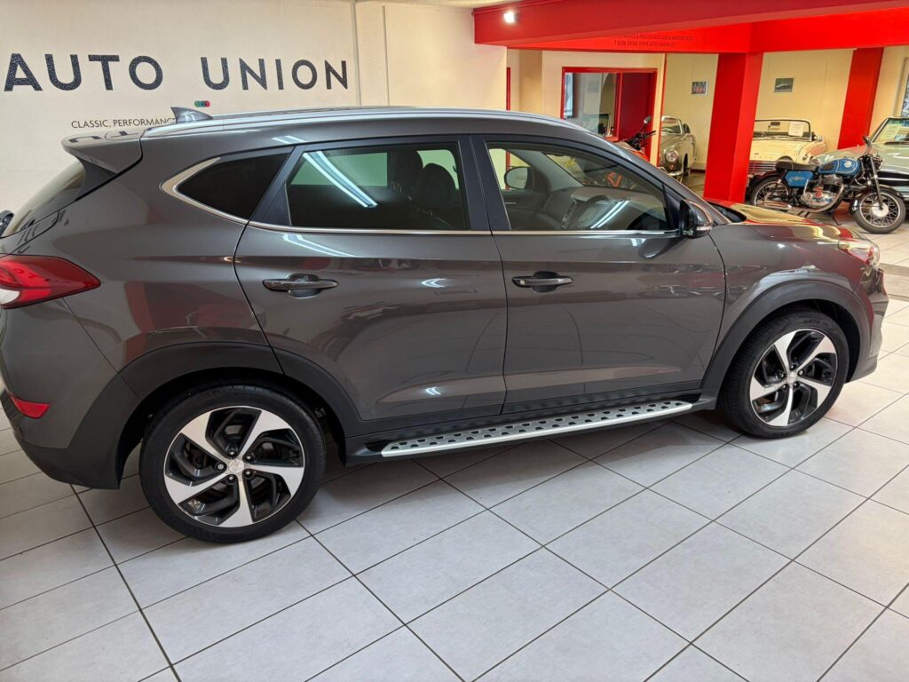 2016 Hyundai TUCSON KR16JFZ