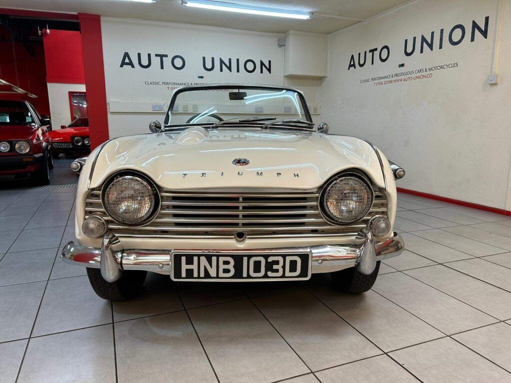 1966 Triumph TR4 HNB103D