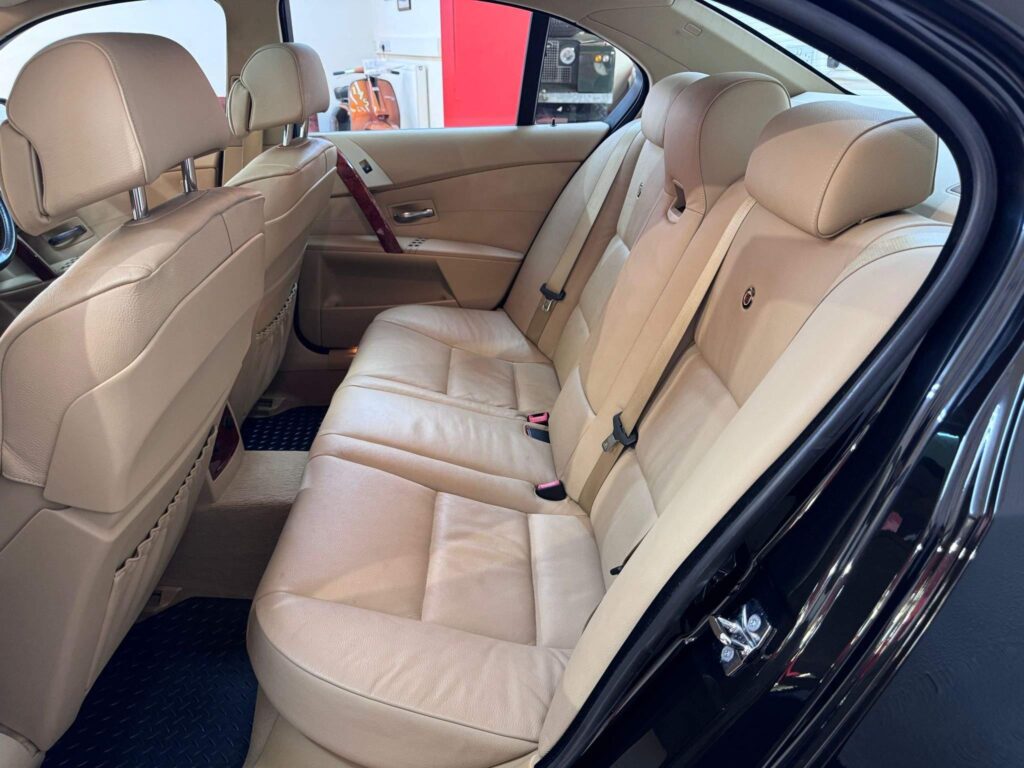 2005 BMW Alpina B5 FJ55FSS