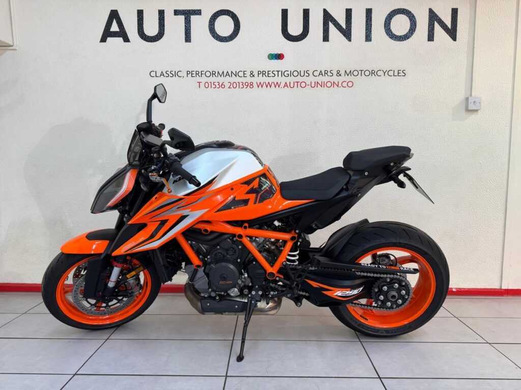 2022 KTM 1290 Super Duke R FG22KXR