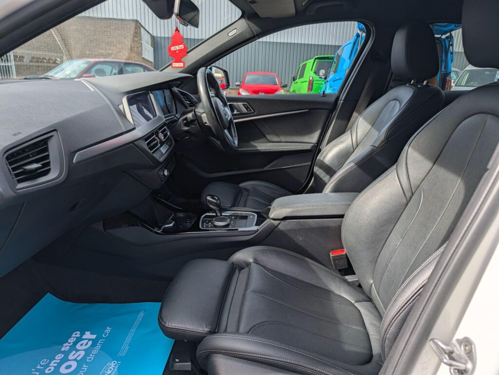 2020 BMW 1 Series YG70WPD