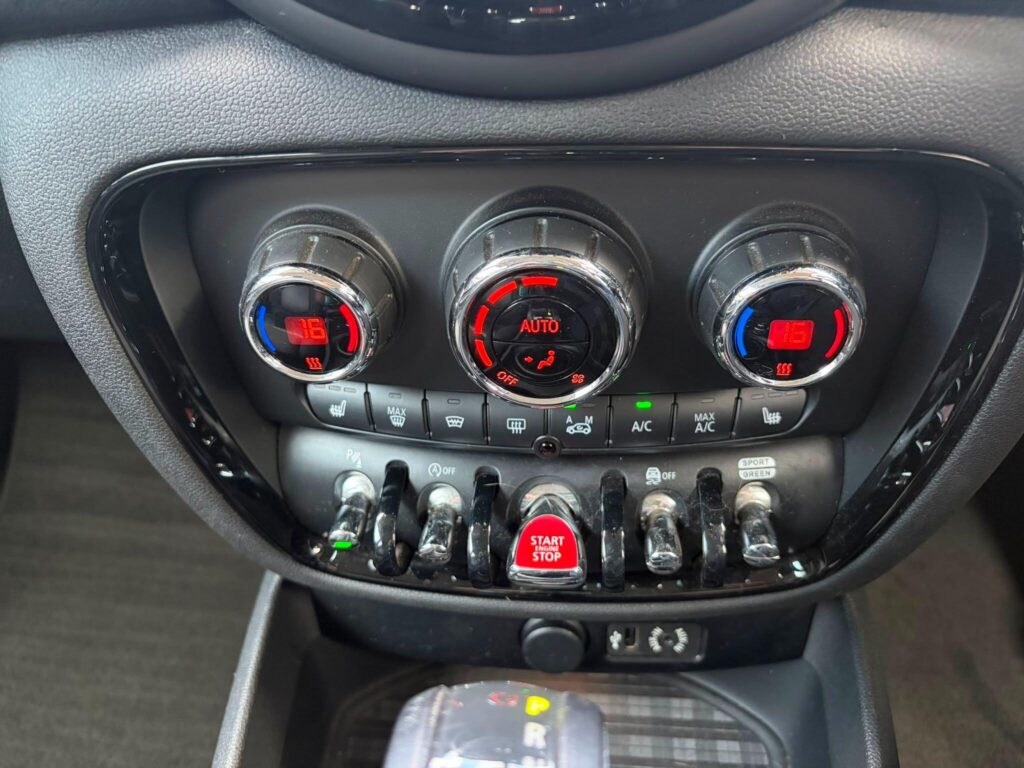 2017 MINI Clubman FT67FMV