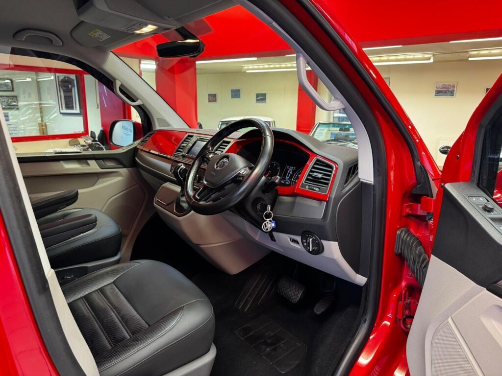 2018 Volkswagen Transporter ET68SLZ