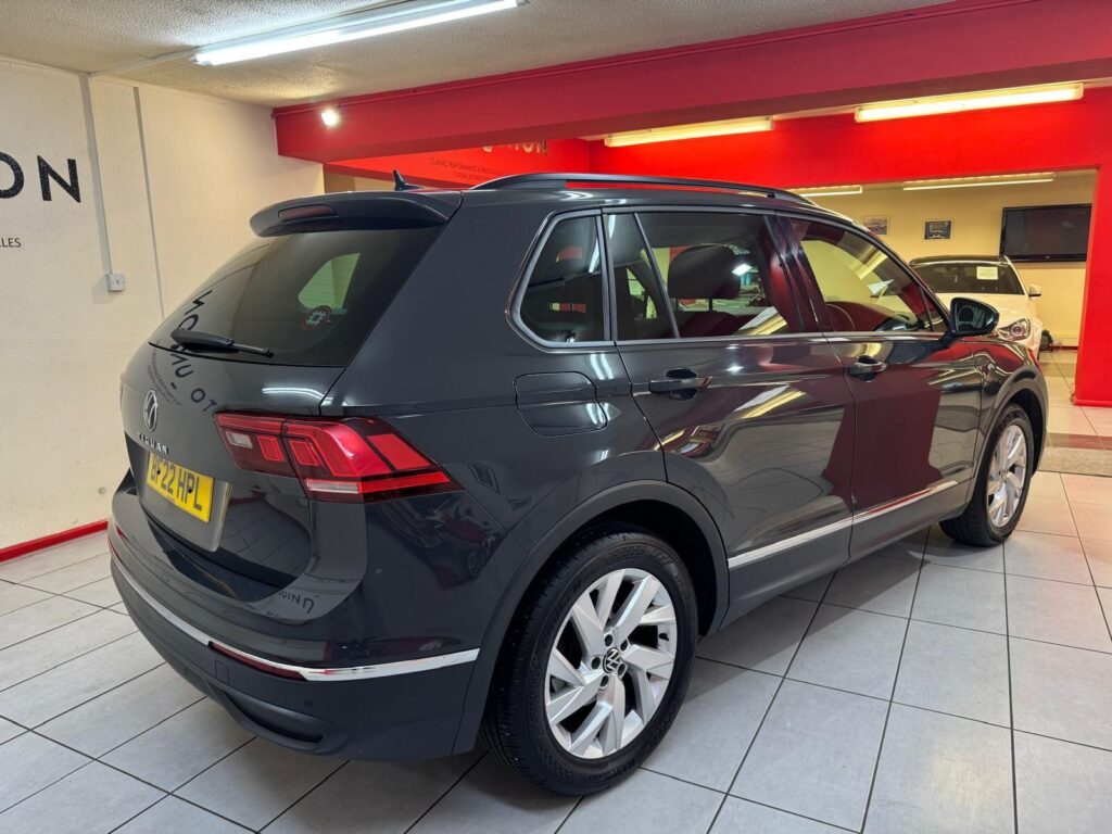2022 Volkswagen Tiguan BF22HPL