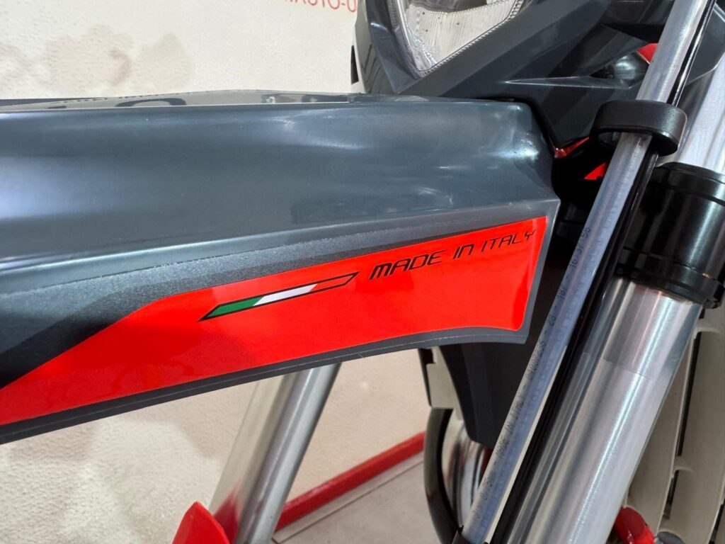 2025 Beta Xtrainer 300 YS25GMY