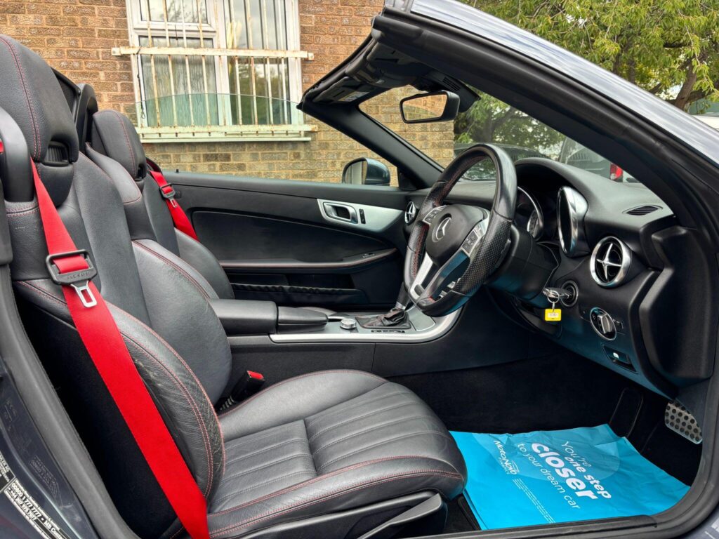 2014 Mercedes-Benz SLK YH14OEE