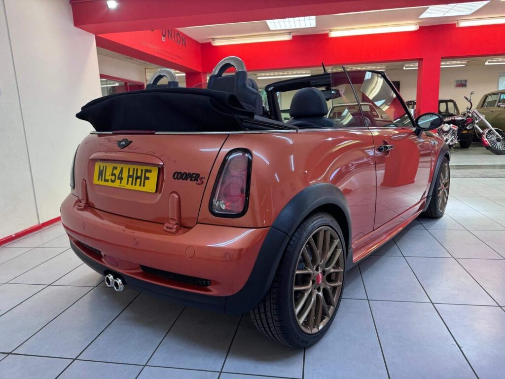 2004 MINI Convertible WL54HHF
