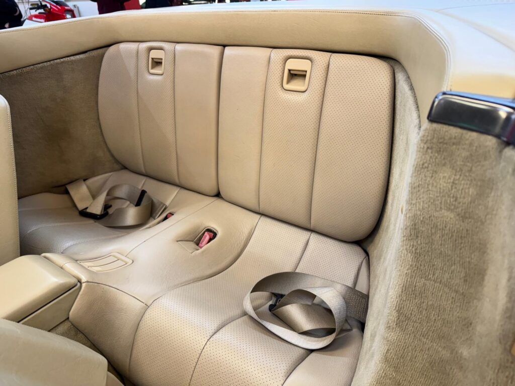 1990 Mercedes-Benz 500 G644TUW