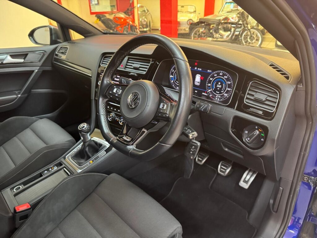2018 Volkswagen Golf PL18VFR