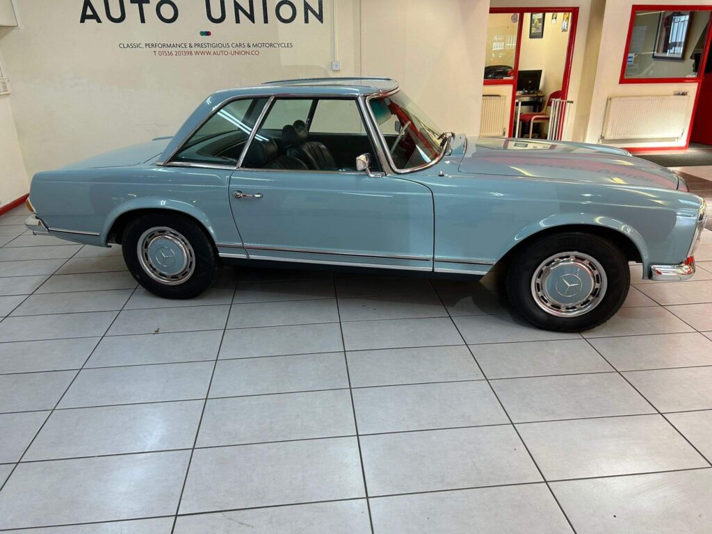 1969 Mercedes-Benz 280 SL PFJ303G