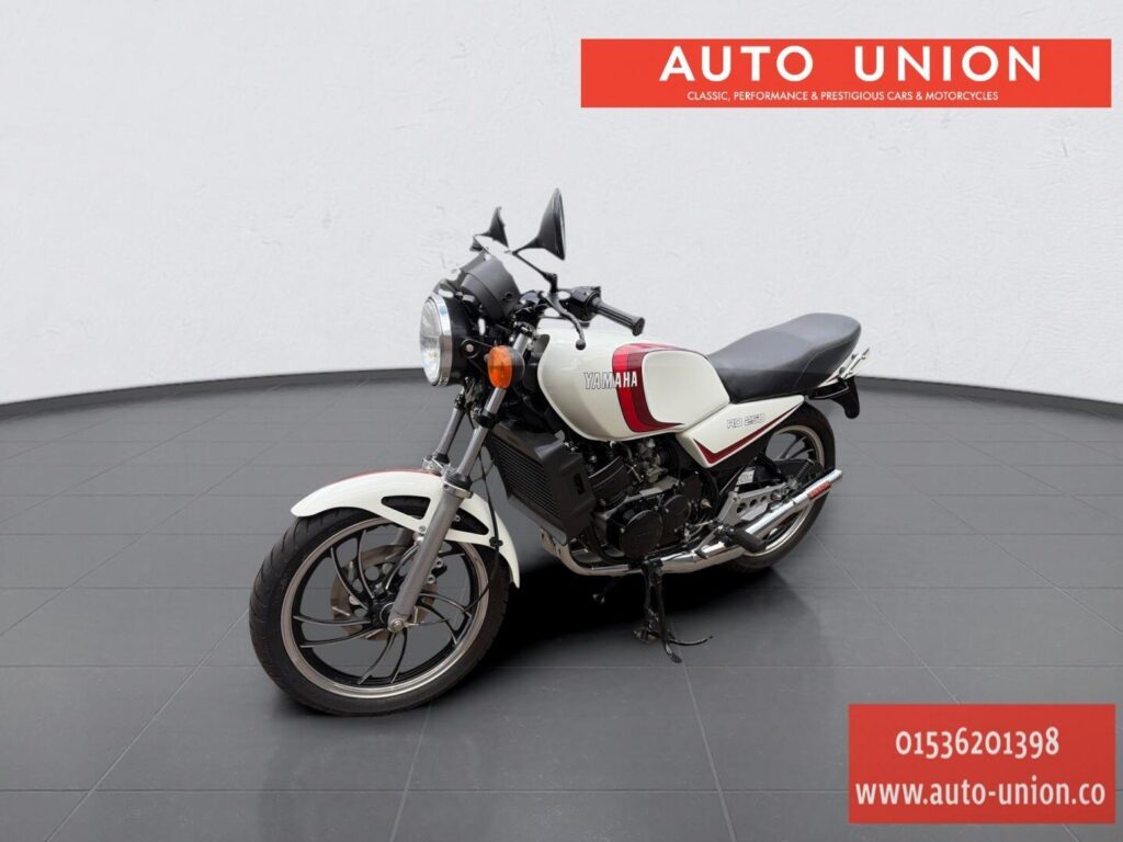 1980 Yamaha RD250 NWK732W