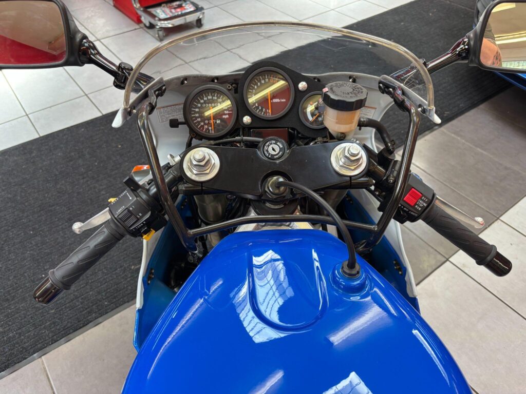 1995 Suzuki RGV250 M191WHG